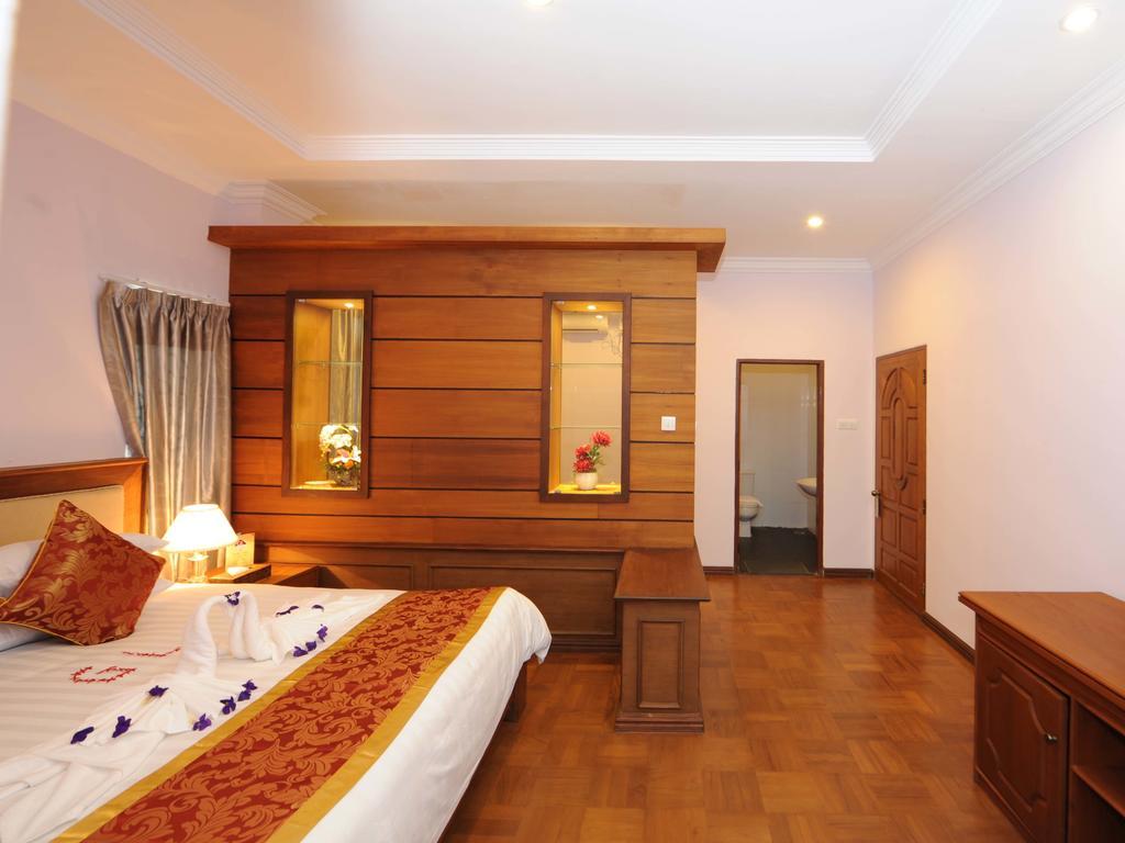 The Golden Lake Hotel Naypyidaw Bagian luar foto