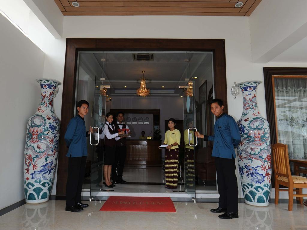 The Golden Lake Hotel Naypyidaw Bagian luar foto